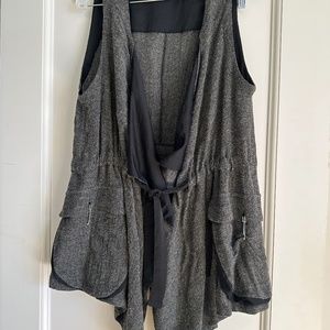 Mado et les Autres Black Funky Flared Aysemmetrical Tunic Vest Medium